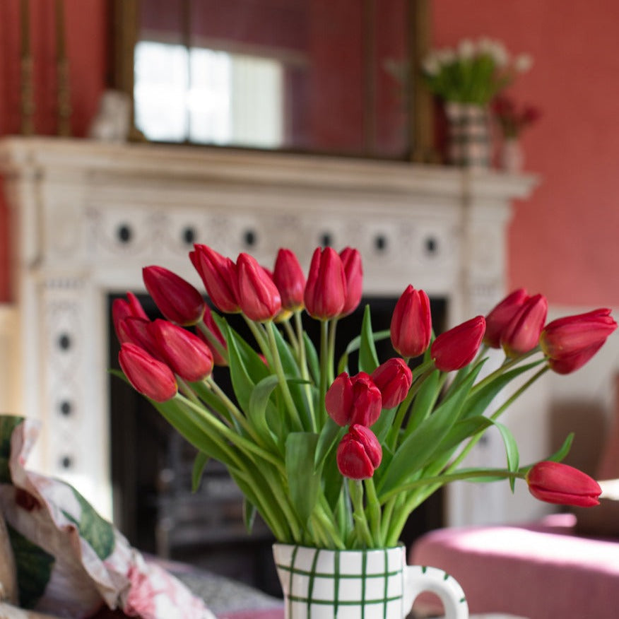 50 Stems Deluxe Christmas Bouquet - Mixed British Tulips