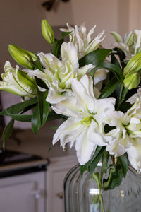 10-Stem Pink and White Bundle